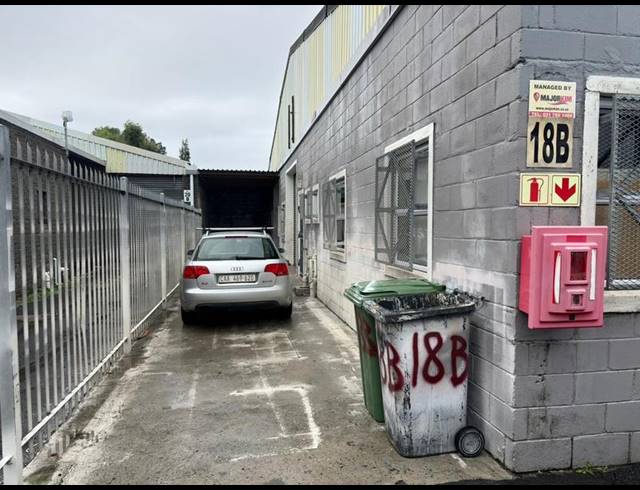INDUSTRIAL FOR SALE IN KOMMETJIE